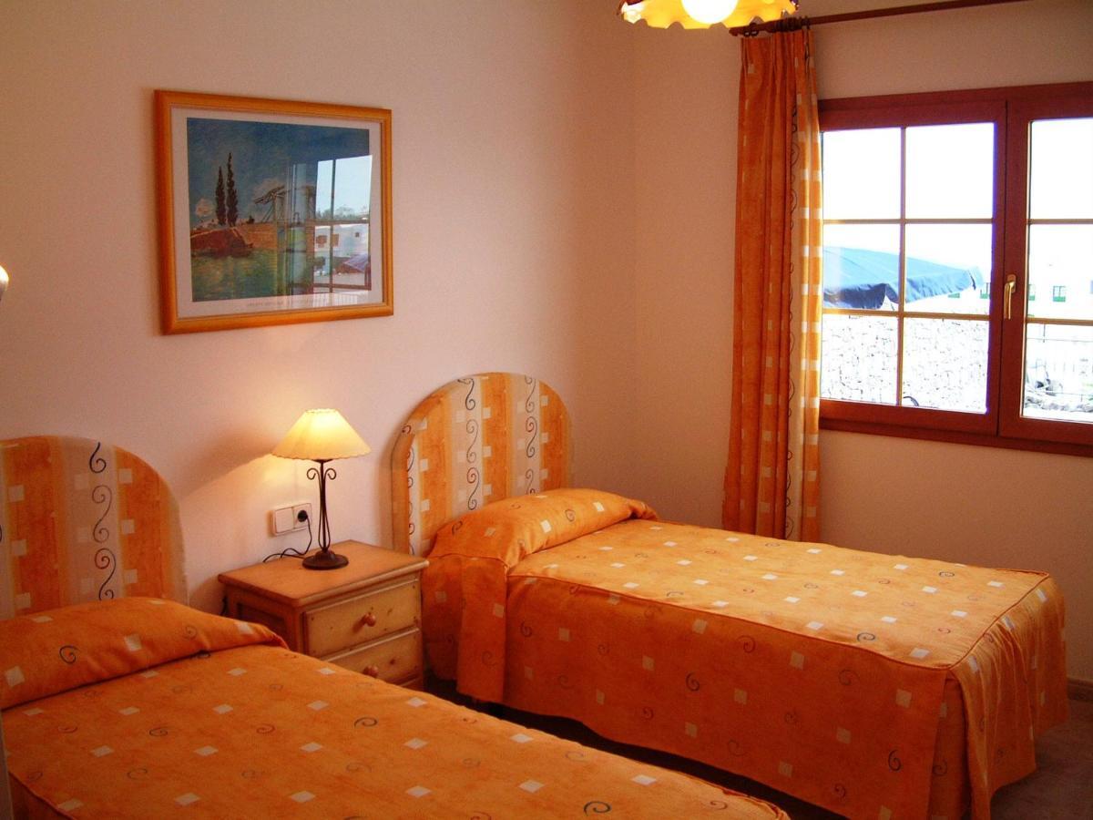 Villa 4 Bedroom Saturn With Private Heated Pool Puerto del Carmen (Lanzarote)